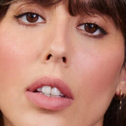 Bisou Blush Crème -Bun Beauty Magasin 2vfr bisou blush aissa carre