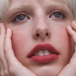 Bisou Balm Baume à Lèvres Teinté 36 Bisou Balm Baume à Lèvres Teinté -Bun Beauty Magasin 3vfr bisou balm sucette carre