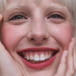 Bisou Blush Crème -Bun Beauty Magasin 3vfr bisou blush ines carre