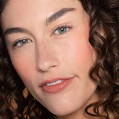 Color Haze Pigments Mats Multi-Usage -Bun Beauty Magasin Color Haze models 1200x1600 Stutter