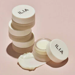 Lip Wrap Overnight Treatment Baume à Lèvres De Nuit -Bun Beauty Magasin ILIA 0000 Lip Wrap TowerSwatch