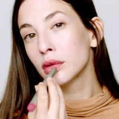 Crayon à Lèvres Crème Satin -Bun Beauty Magasin Miniature Video Fiche produit Crayon Satin Creme ILIA