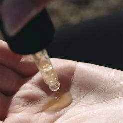 L:A Bruket Resplenishing Sérum Reconstituant 279 -Bun Beauty Magasin texture resplenishingserum